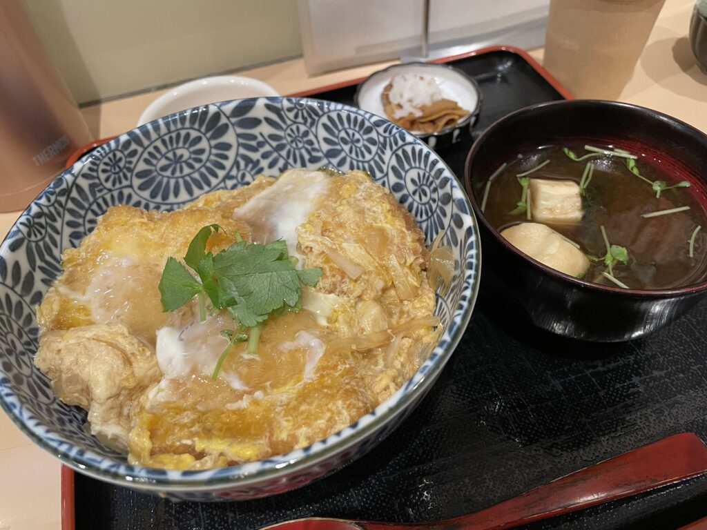 あめのひ食堂さんの定食