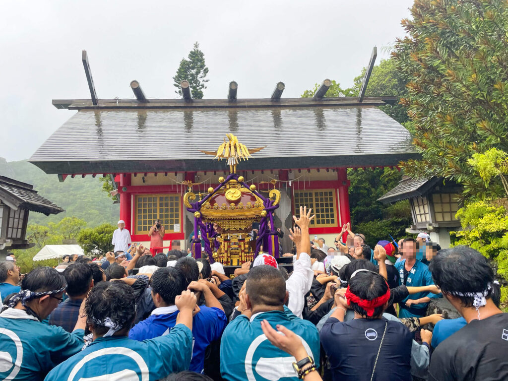 神輿巡行・宮入り